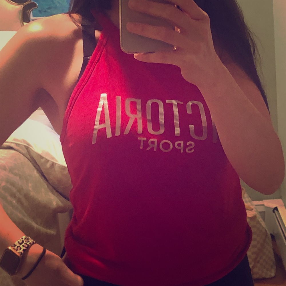 Victoria sport tank
